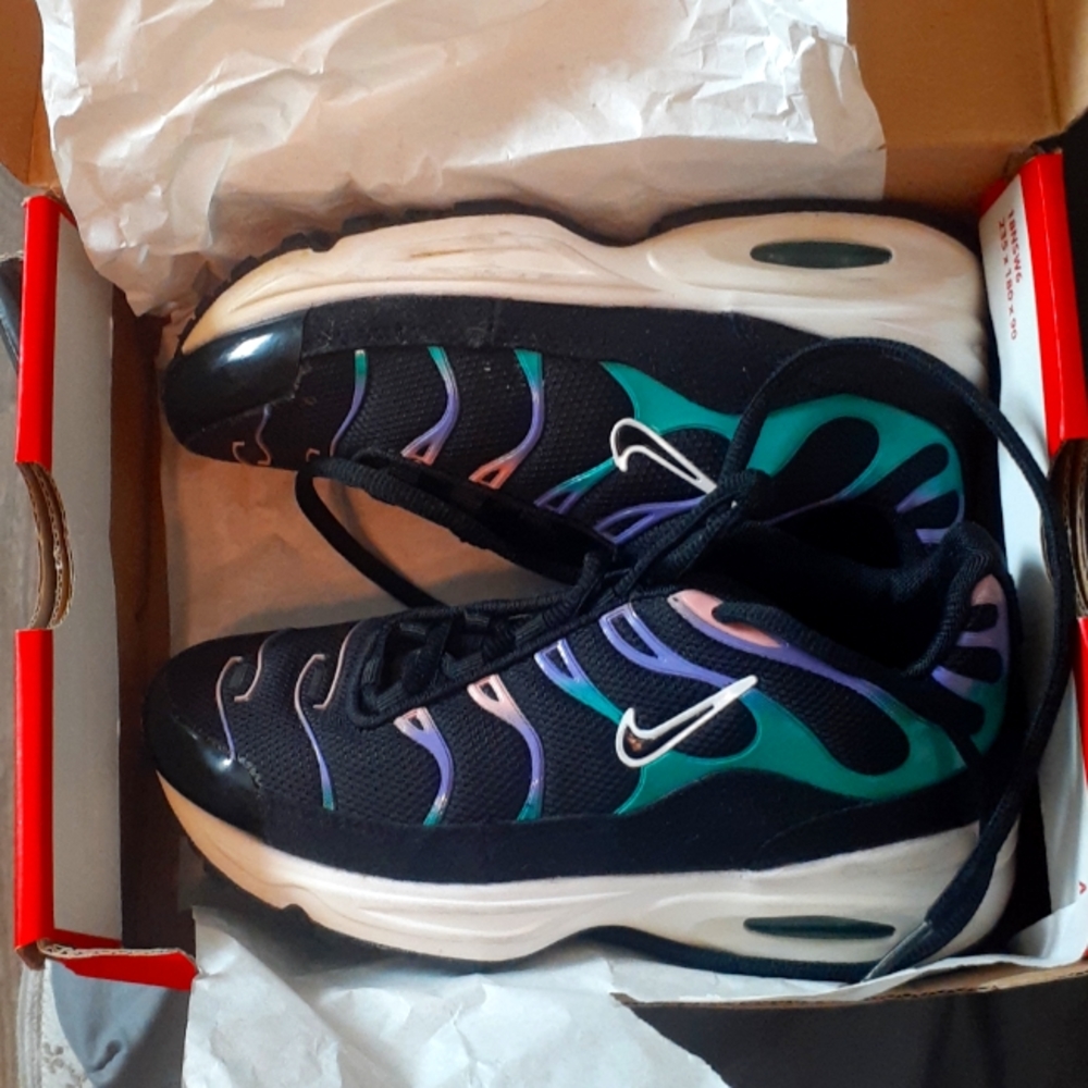 Girls Nike size 13c.